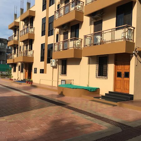 Hira Laxmi Residency Hotel Алибаг Екстериор снимка