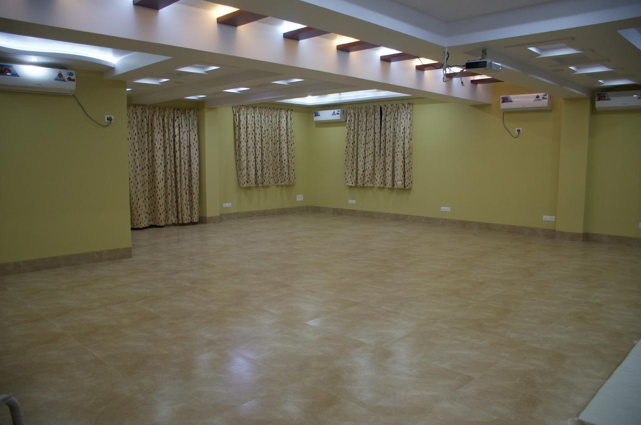 Hira Laxmi Residency Hotel Алибаг Екстериор снимка