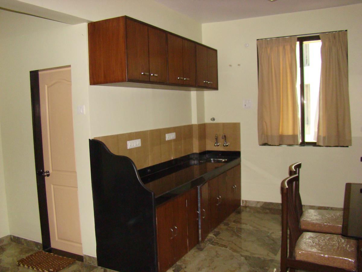 Hira Laxmi Residency Hotel Алибаг Екстериор снимка